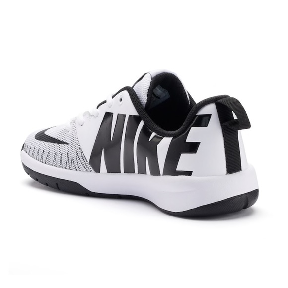 nike team hustle d7 low